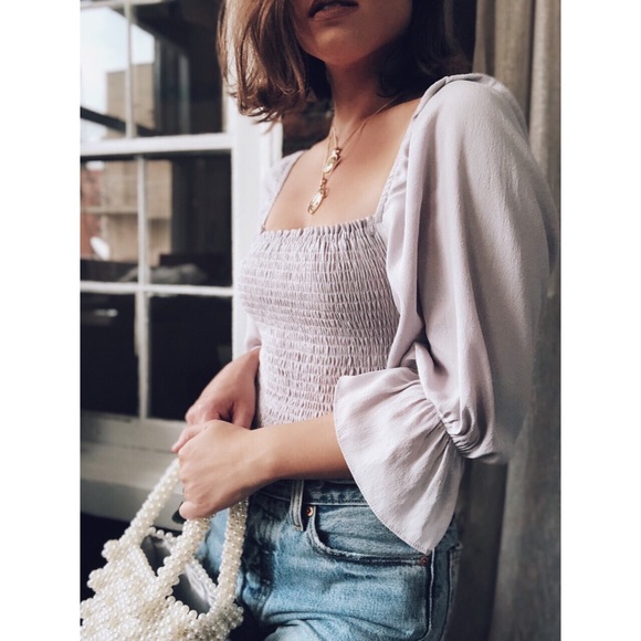 Last 1✨🆕Leighton Gray Puff Sleeve Smocked Top - Picture 2 of 8